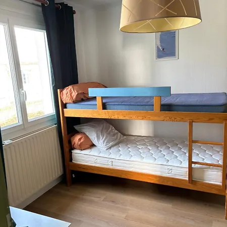 Dom wakacyjny Charmante Maison Proche Ocean Chaillevette